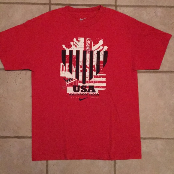 NIKE USA Soccer Clint Dempsey T-Shirt Red Medium - Picture 1 of 5
